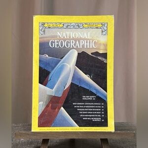 Vtg National Geographic Magazine August 1977 Vol 152, No 2 Air Safety Challenge